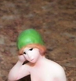 COLLECTIBLE NAKED LADY FIGURES MINIATURES  IN BOX 3AA 2.jpg