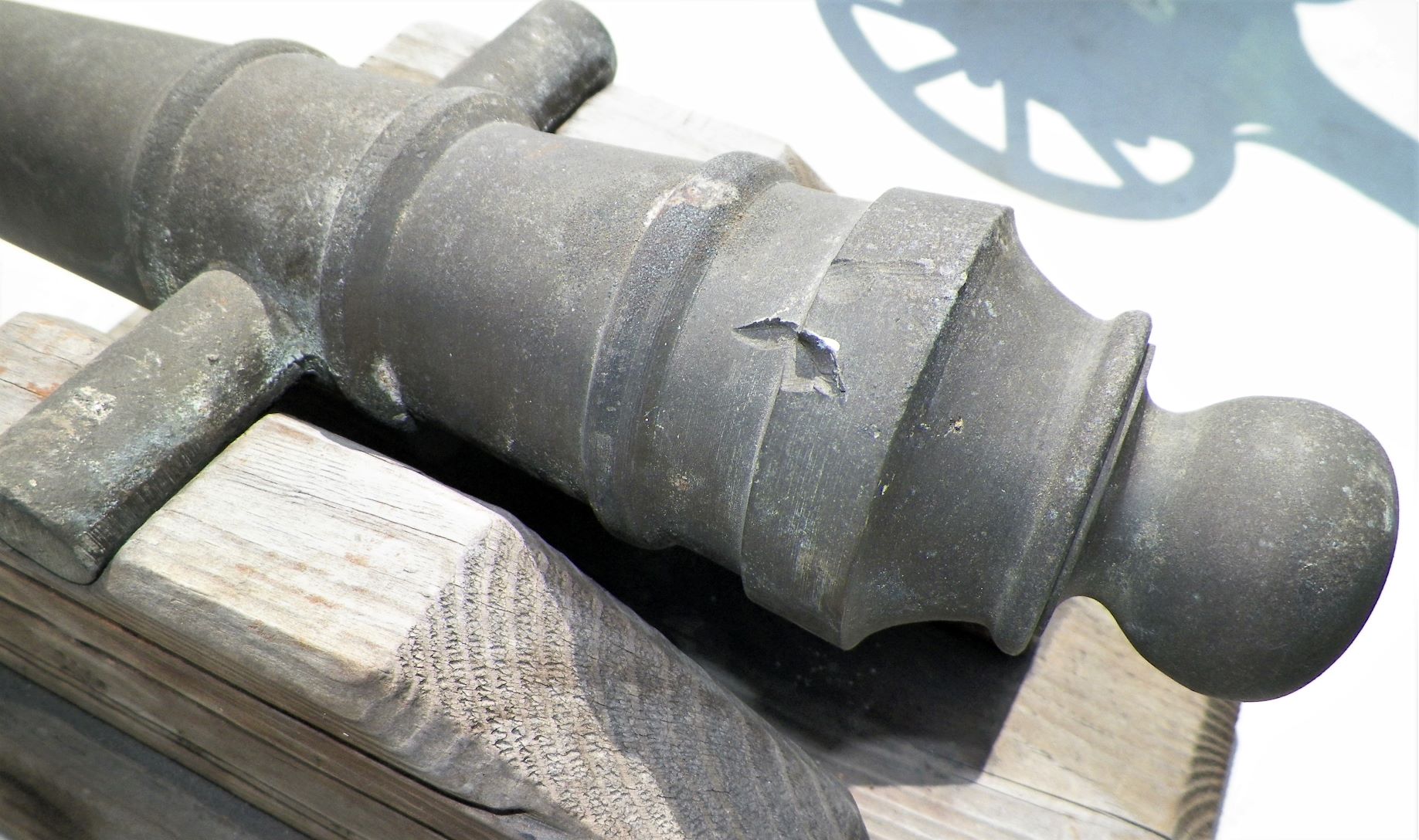 COLLECTIBLE NAUTICAL CANNON 4.JPG