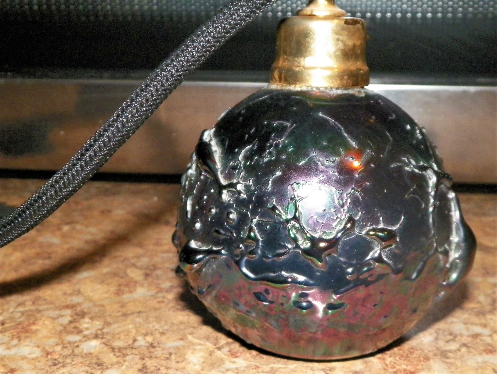 COLLECTIBLE PERFUME BOTTLE BLUE ISH 3AA.JPG