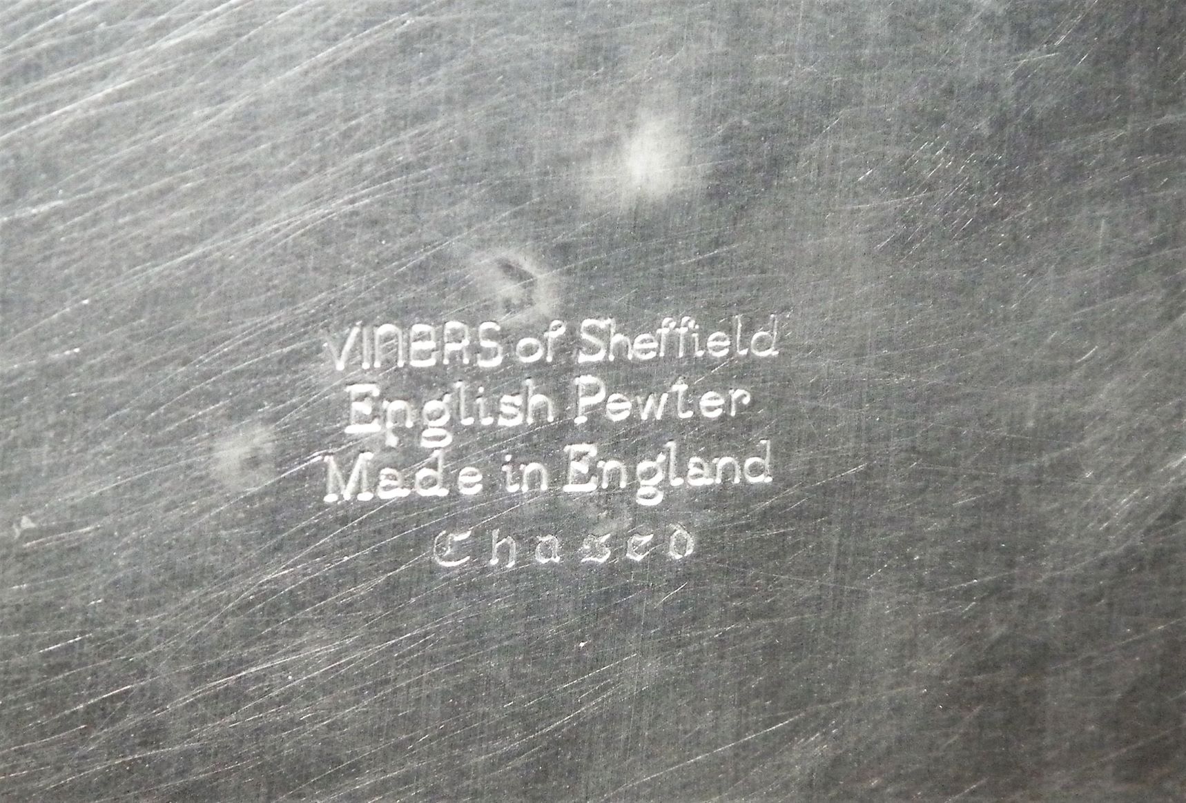 COLLECTIBLE PEWTER VINER OF SHEFFIELD TEA CADDY 6AA.JPG