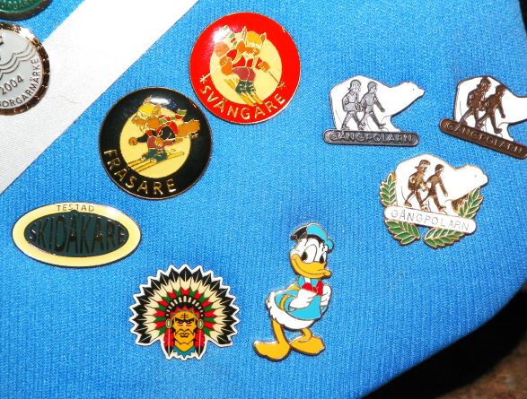 COLLECTIBLE PINS OLYMPIC SWEDEN 4AA.JPG