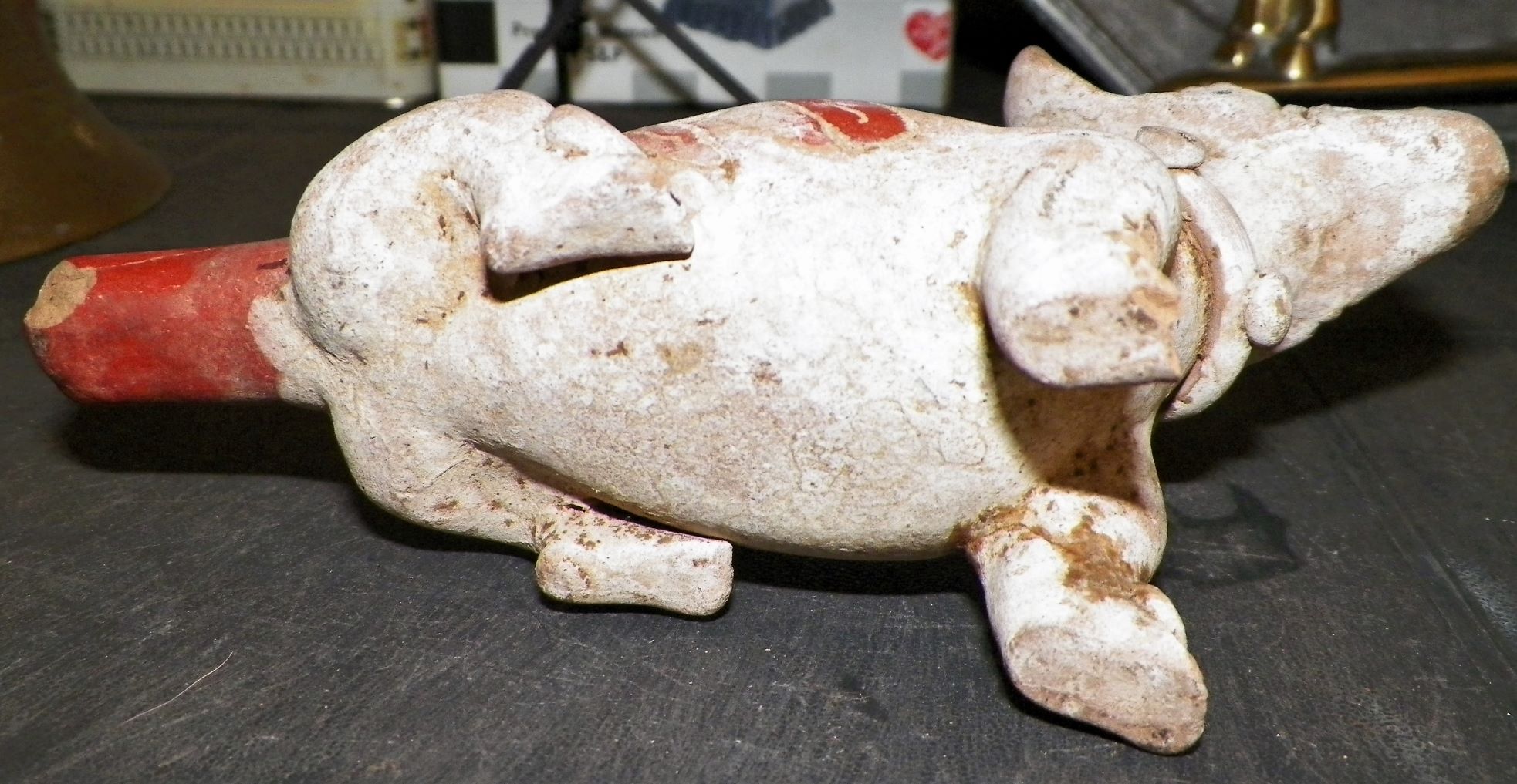 COLLECTIBLE POTTERY DOG WHISTLE 6AA.JPG