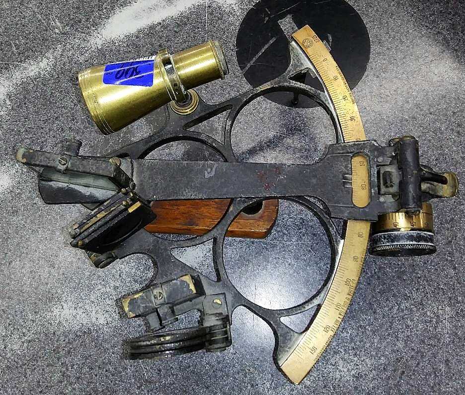 COLLECTIBLE SEXTANT 1AA.jpg