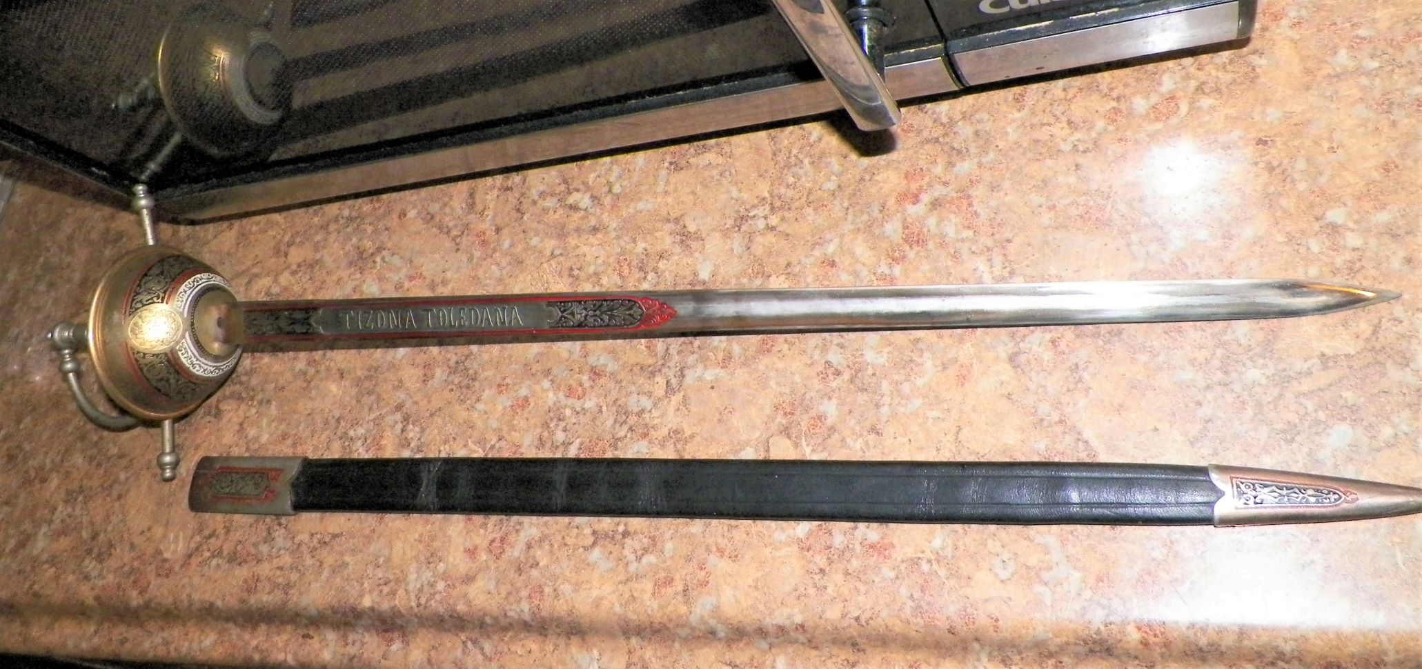 COLLECTIBLE SWORD SPANISH 2AA.JPG