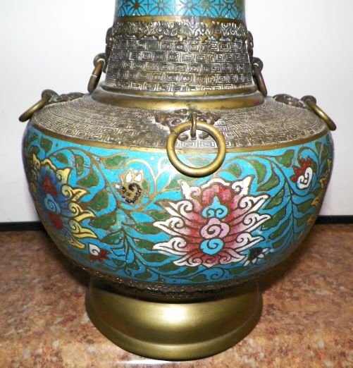 COLLECTIBLE VASE JAR BRASS NO BOTTOM 2AA.JPG