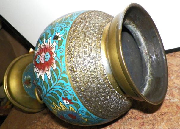 COLLECTIBLE VASE JAR BRASS NO BOTTOM 9AA.JPG