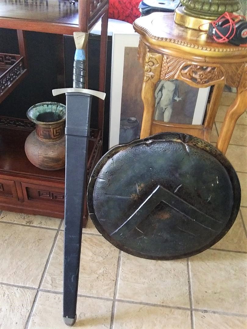 COLLECTIBLES SWORD AND SHIELD 1AA.jpg