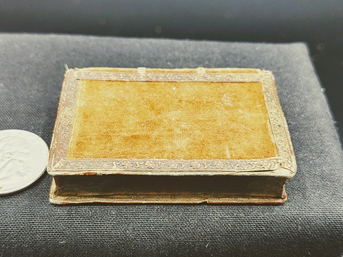 compact 1.jpg