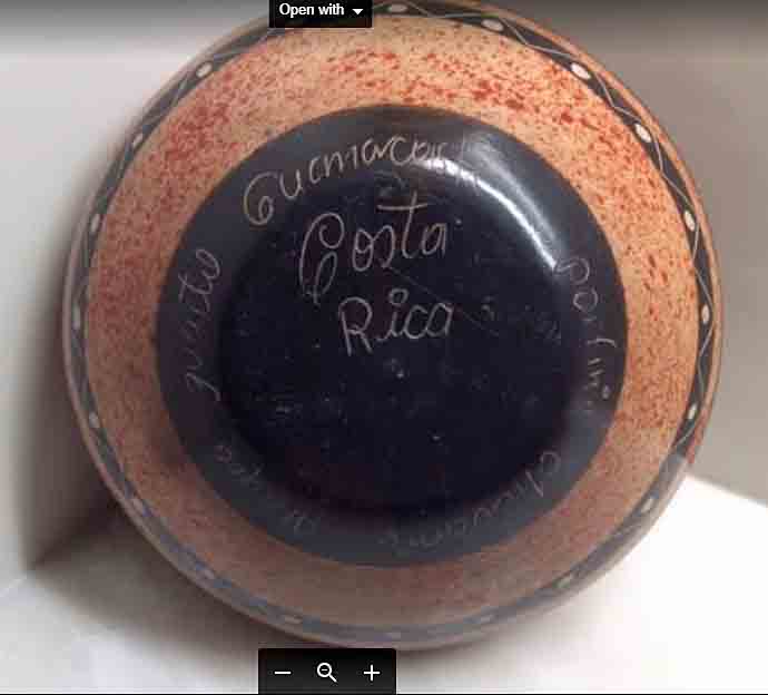 CostaRicanPotteryBottom2.jpg