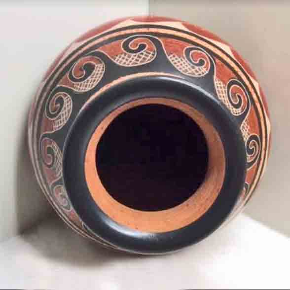 CostaRicanPotteryTop.jpg