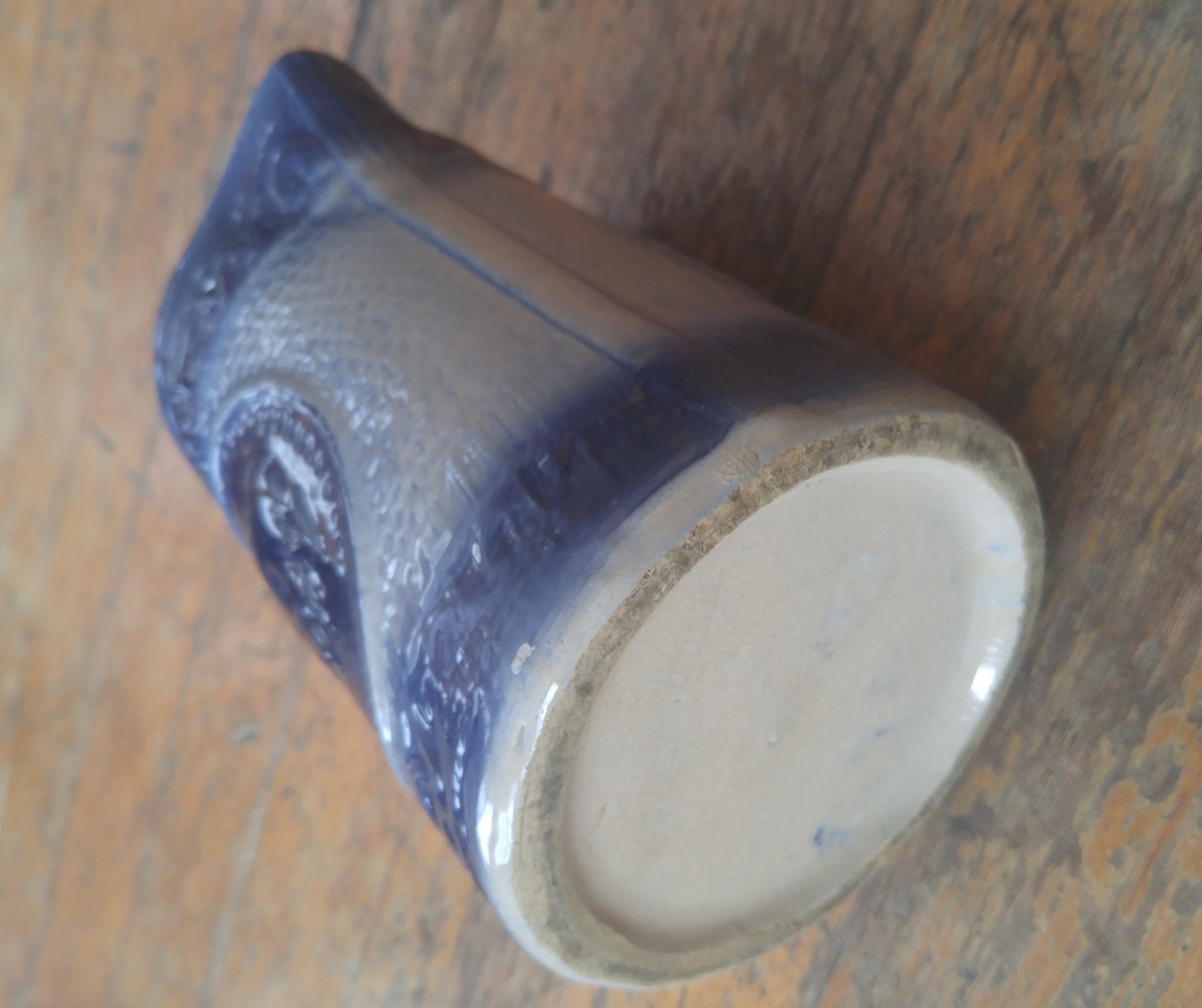 cow pitcher bottom 1.jpg