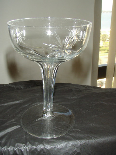 crystal clear glass hollow stem champagne goblet w cut stars 053.JPG