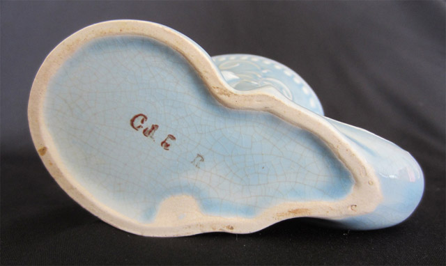 Cupid&CornucVase-bottom 640.jpg