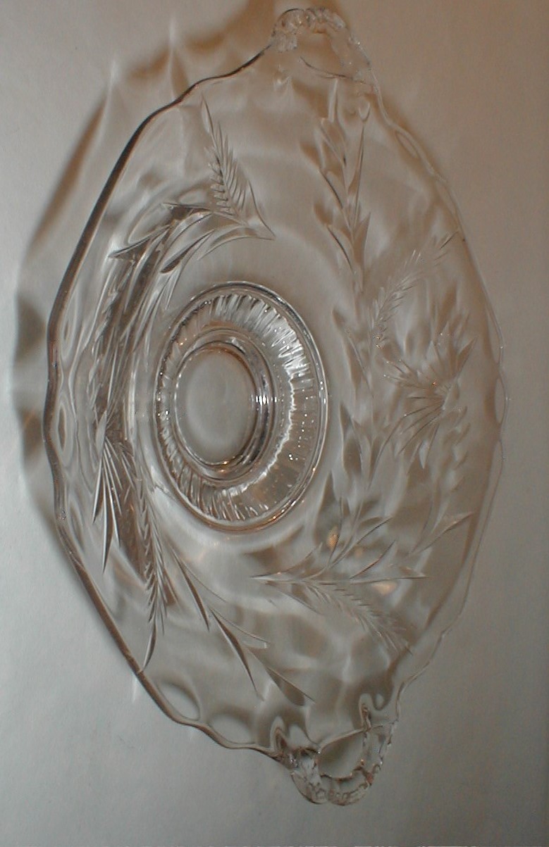 Cut 1064 cambridge etched footed handled bowl candy dish  P1010040e.JPG