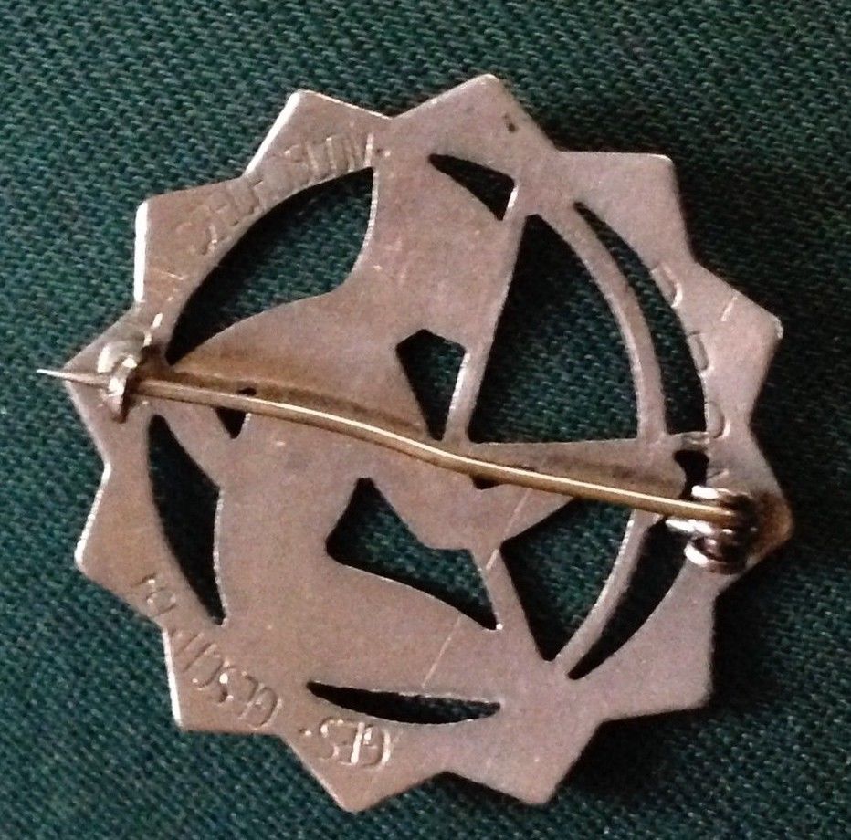 czechgesgeschmark-zodiacbrooch-2.jpg