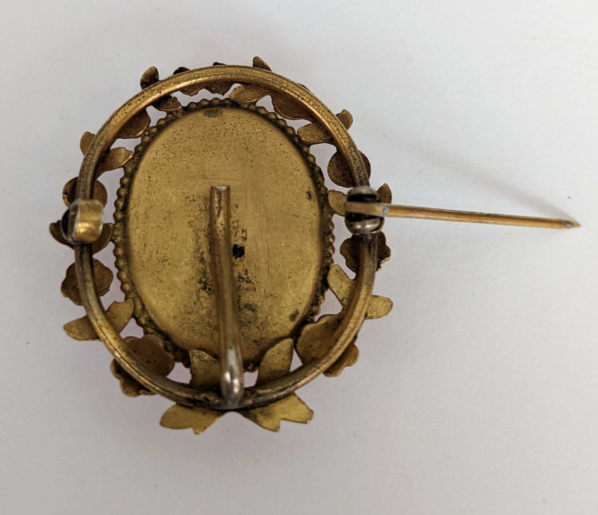 CzechPekingGlassWatchPin-3.jpg