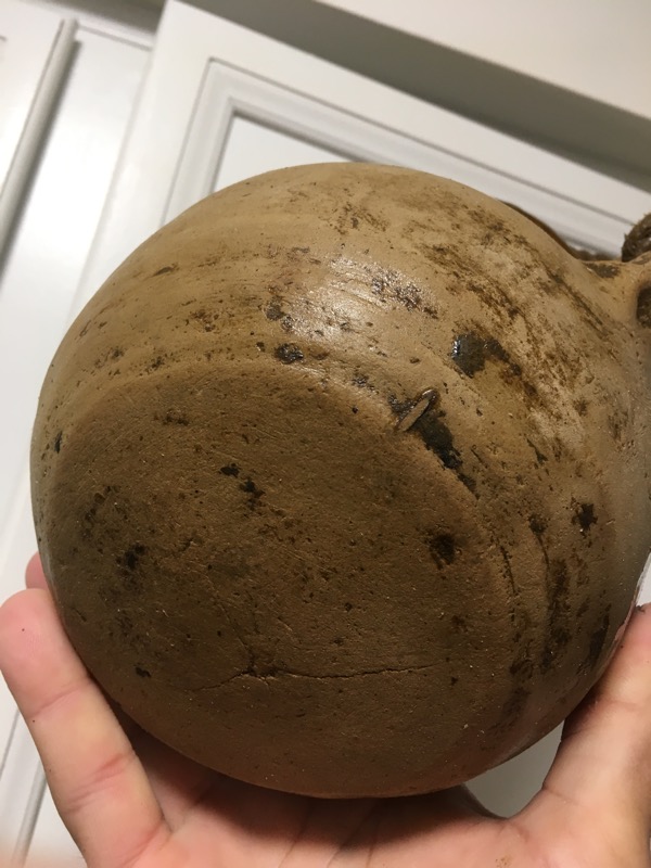 Old Pottery Pot Antiques Board