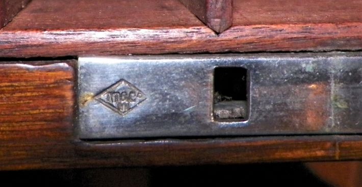 DECANTER HOLDER WOOD 5AAA.JPG