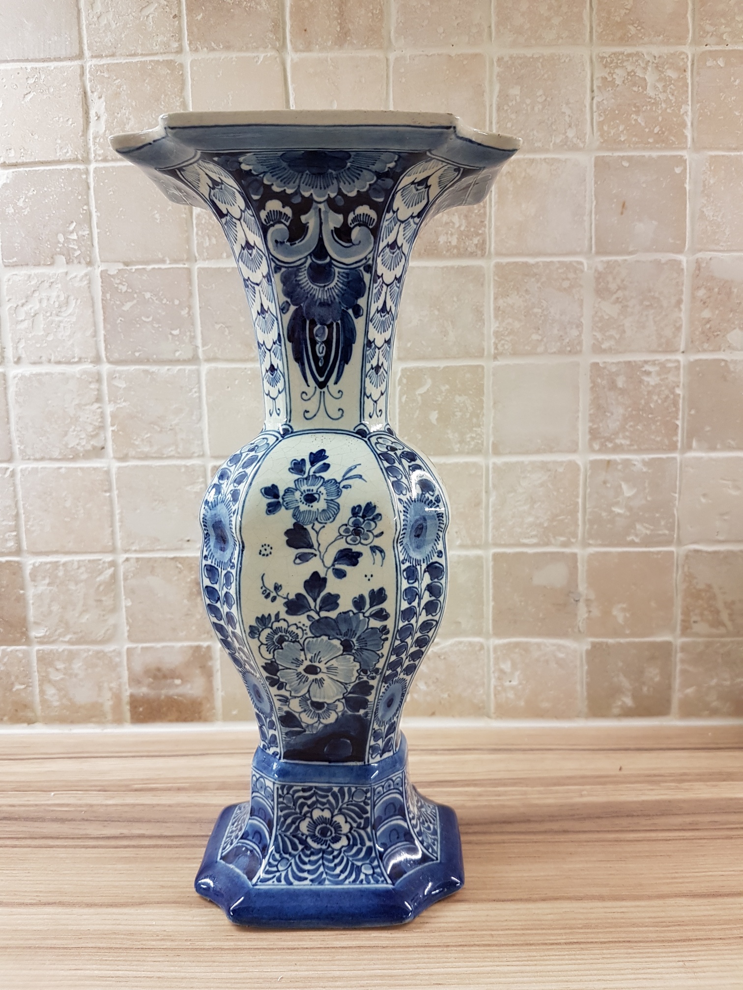 Delph Vase 1.jpg
