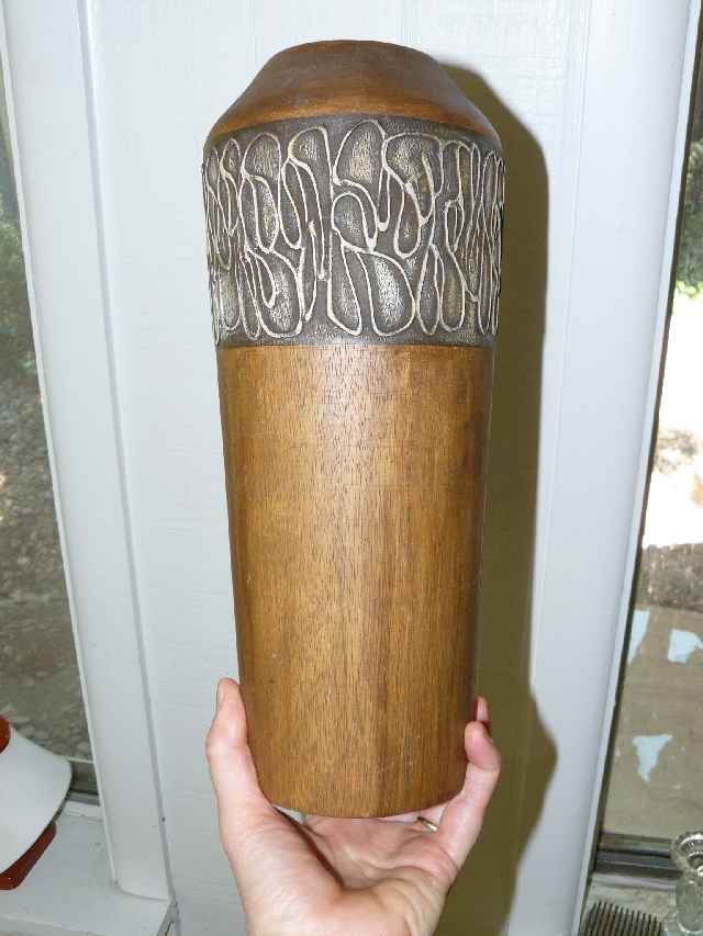 disvase1.jpg