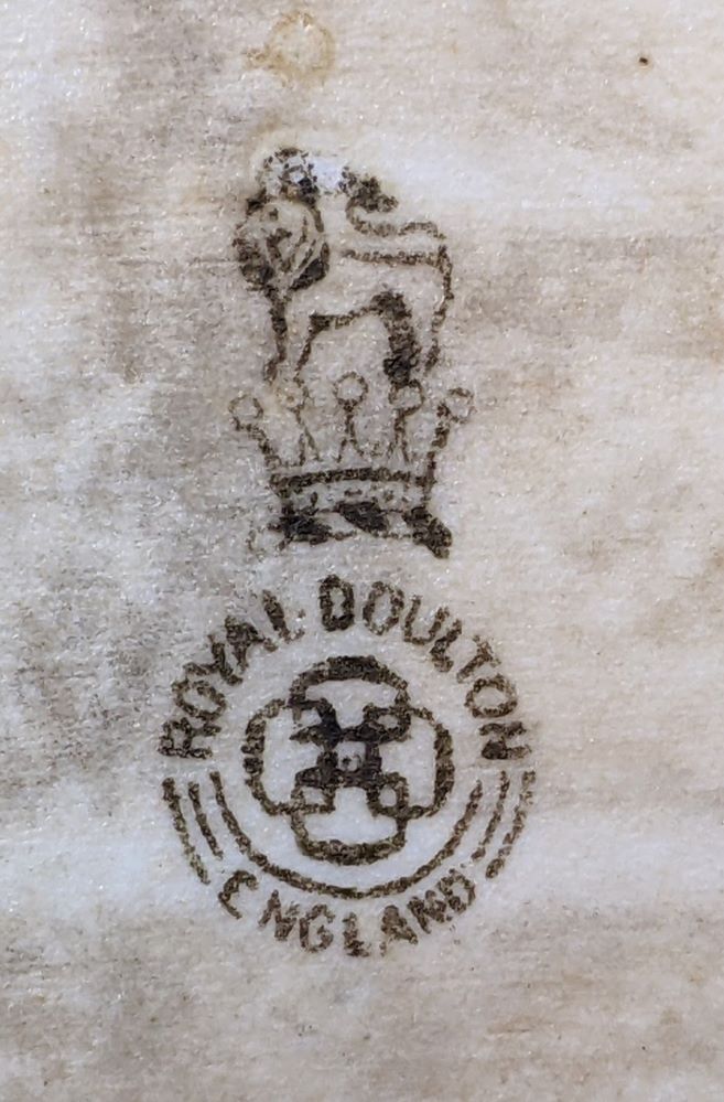 Doulton plaque mark close up.jpg