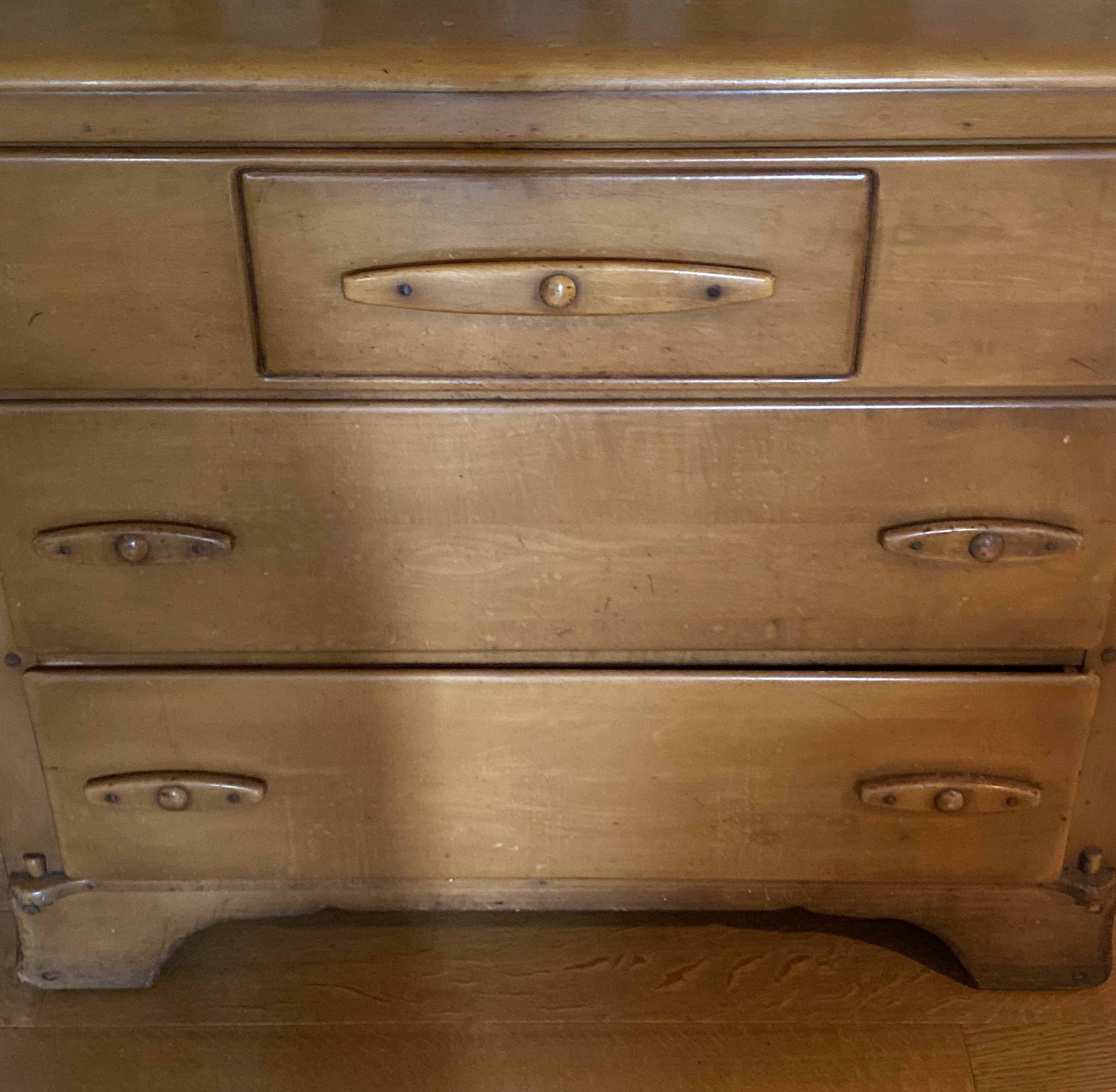 Dresser-short.jpg