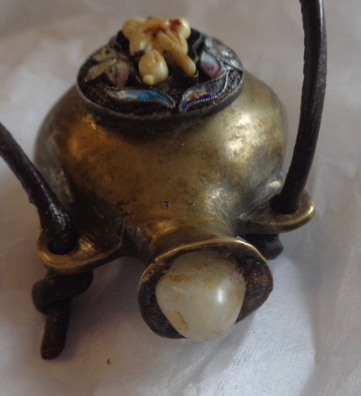 Metal Snuff Container Antiques Board