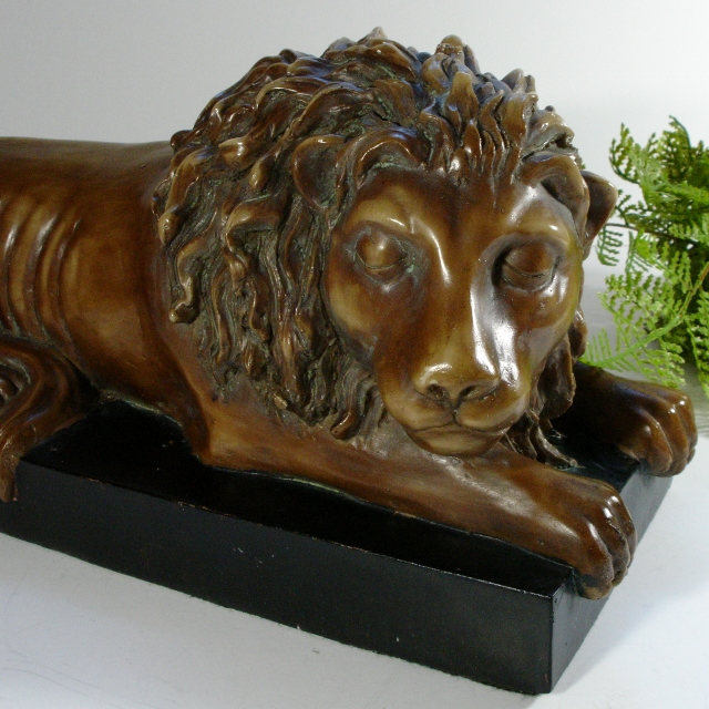 DSC09982 (640x640).jpg