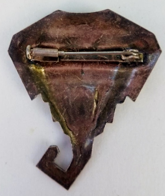 elephant pin back 2 (541x640).jpg