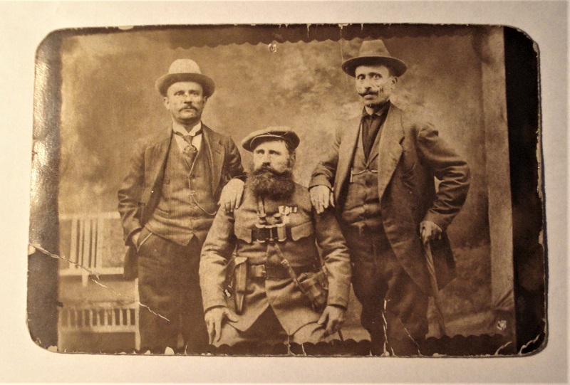 Ephemera Old Photograph from New Richmond, OH estate 01.jpg