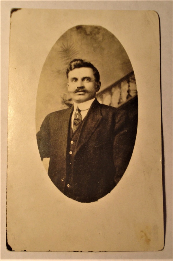 Ephemera Old Photograph from New Richmond, OH estate 03.jpg