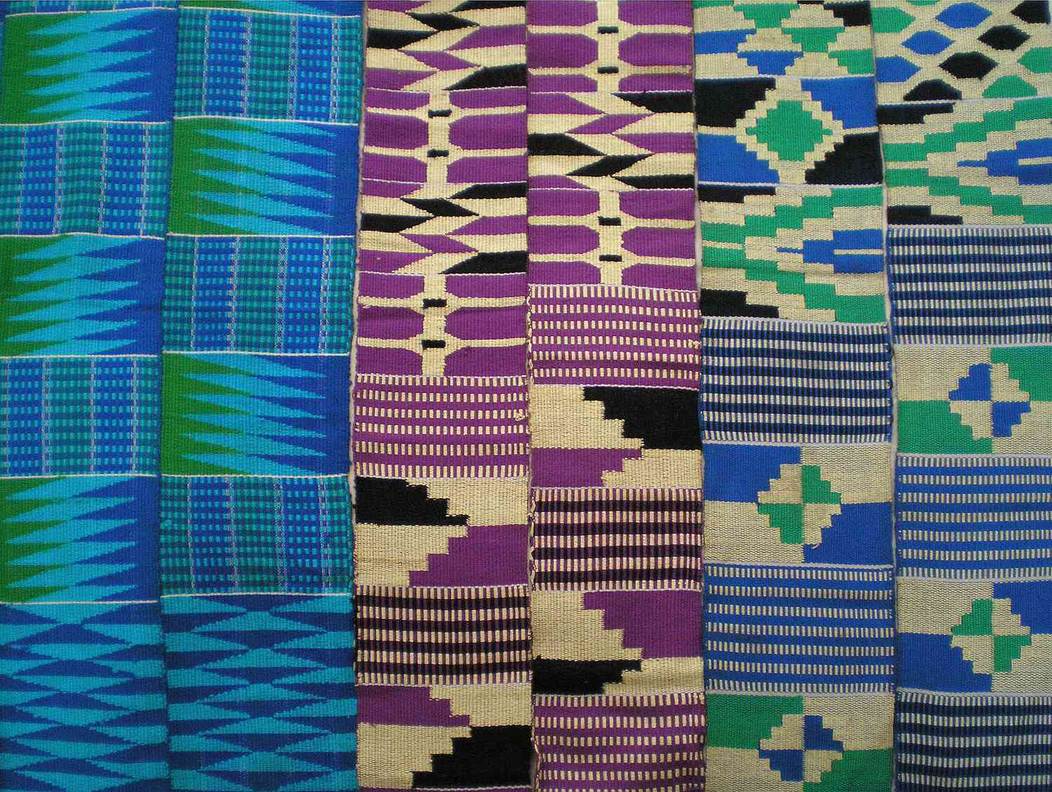 Ewe_kente_stripes-_Ghana-5895b4ba5f9b5874eedfde22.jpg