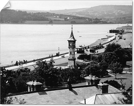 Exmouth clock tower.jpg