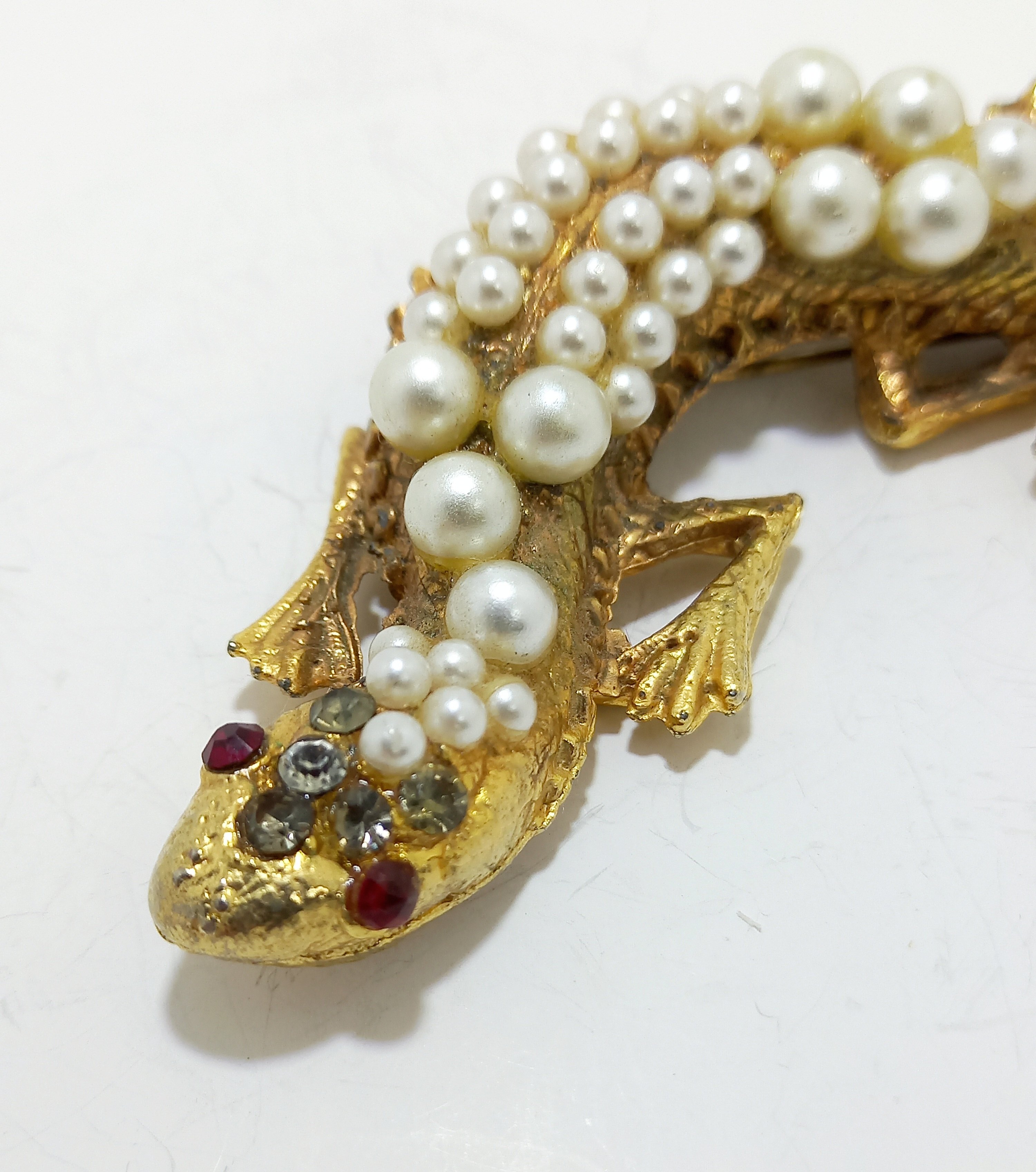 ezgif.com-optijpeg (13).jpg