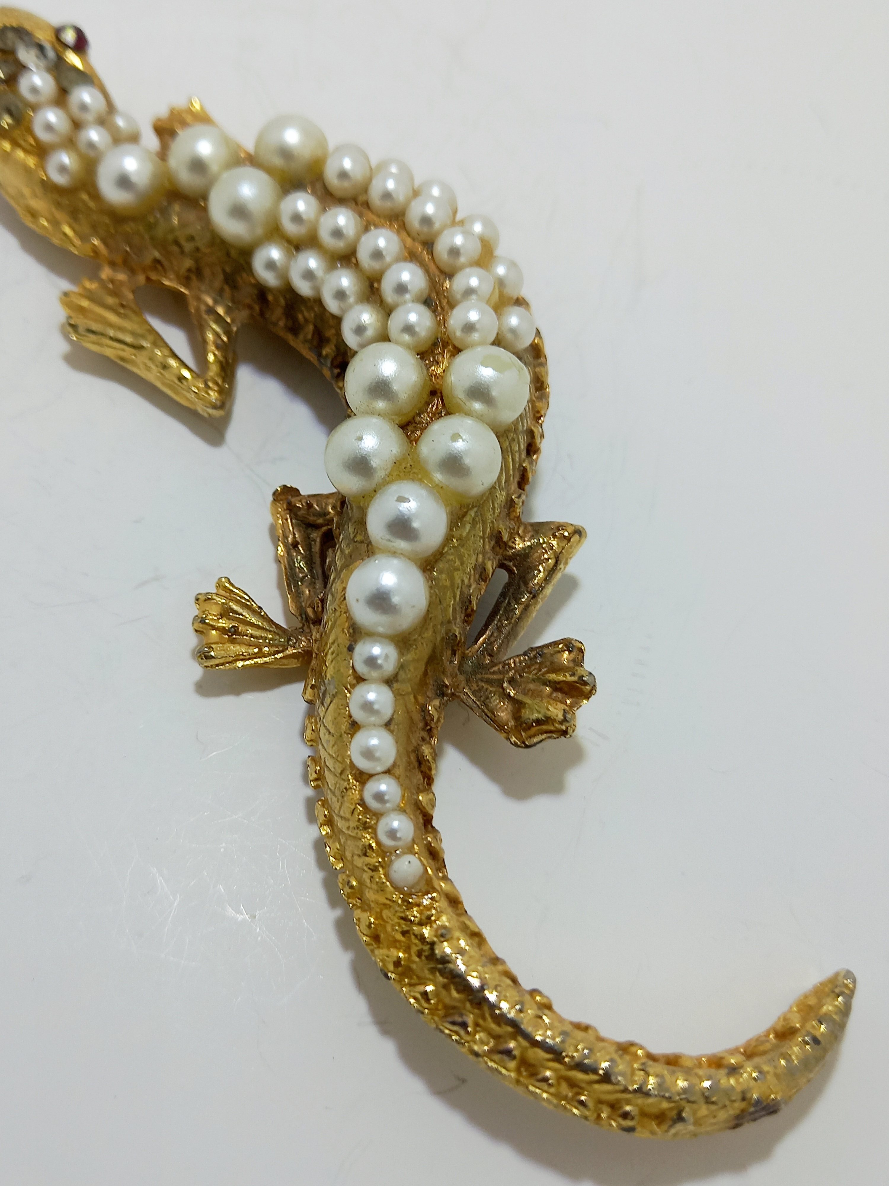 ezgif.com-optijpeg (14).jpg