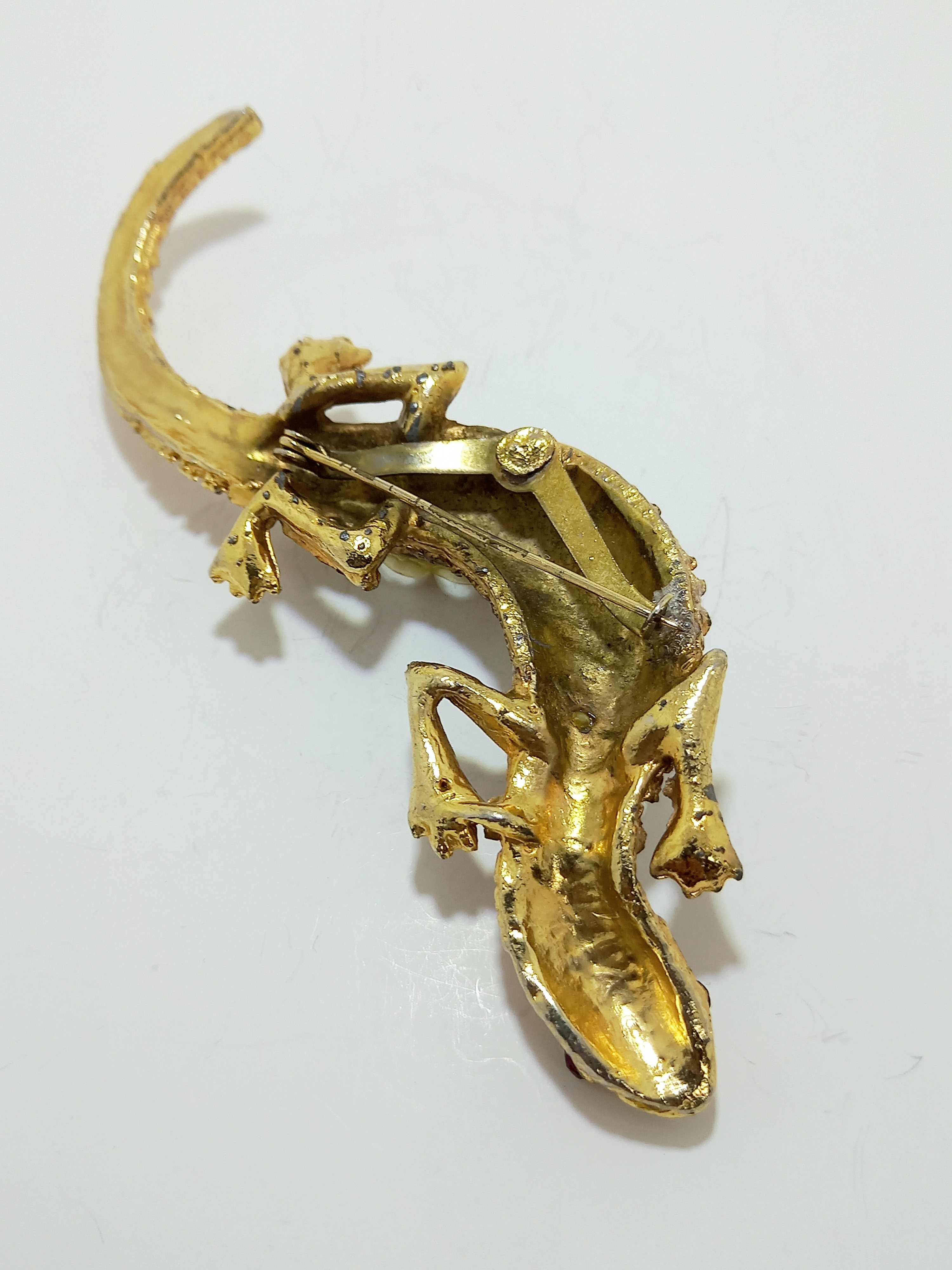 ezgif.com-optijpeg (16).jpg