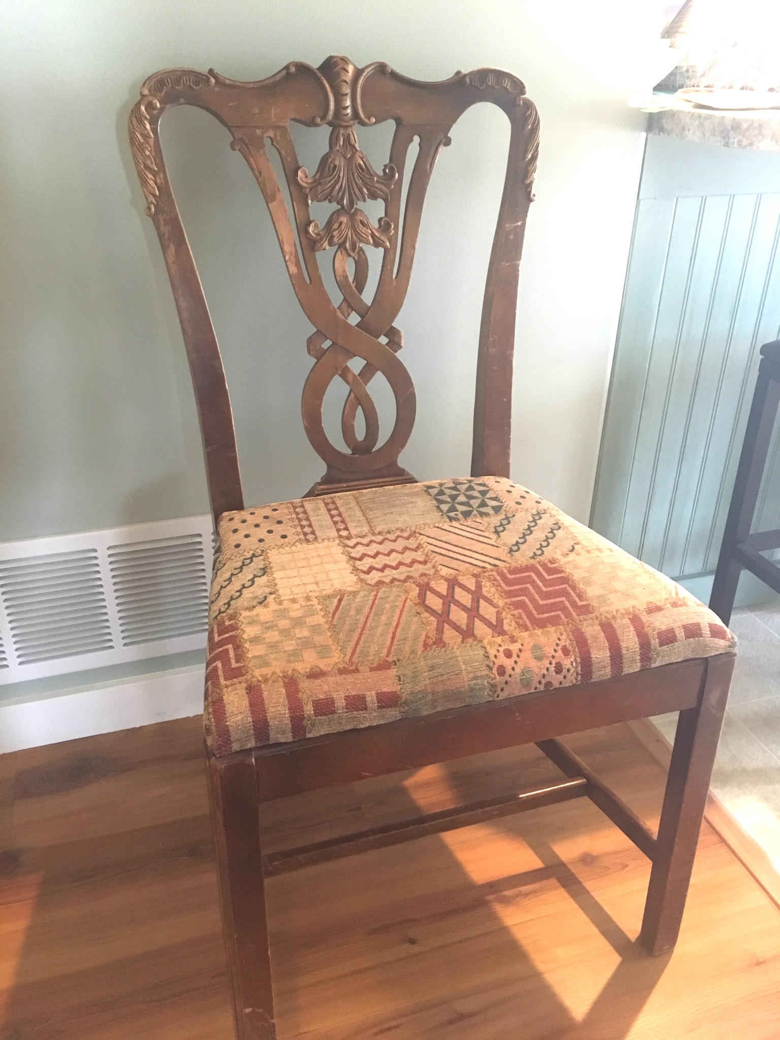 Vintage Drexel Heritage Dining Chairs Antiques Board