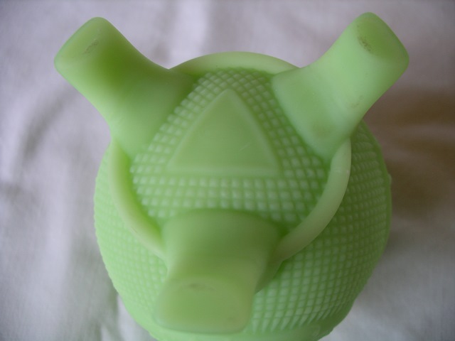 Fenton Glass Rose Bowl Bottom.jpg