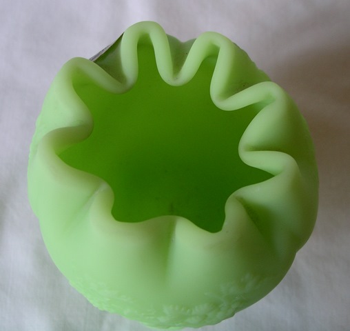 Fenton Glass Rose Bowl Top.jpg