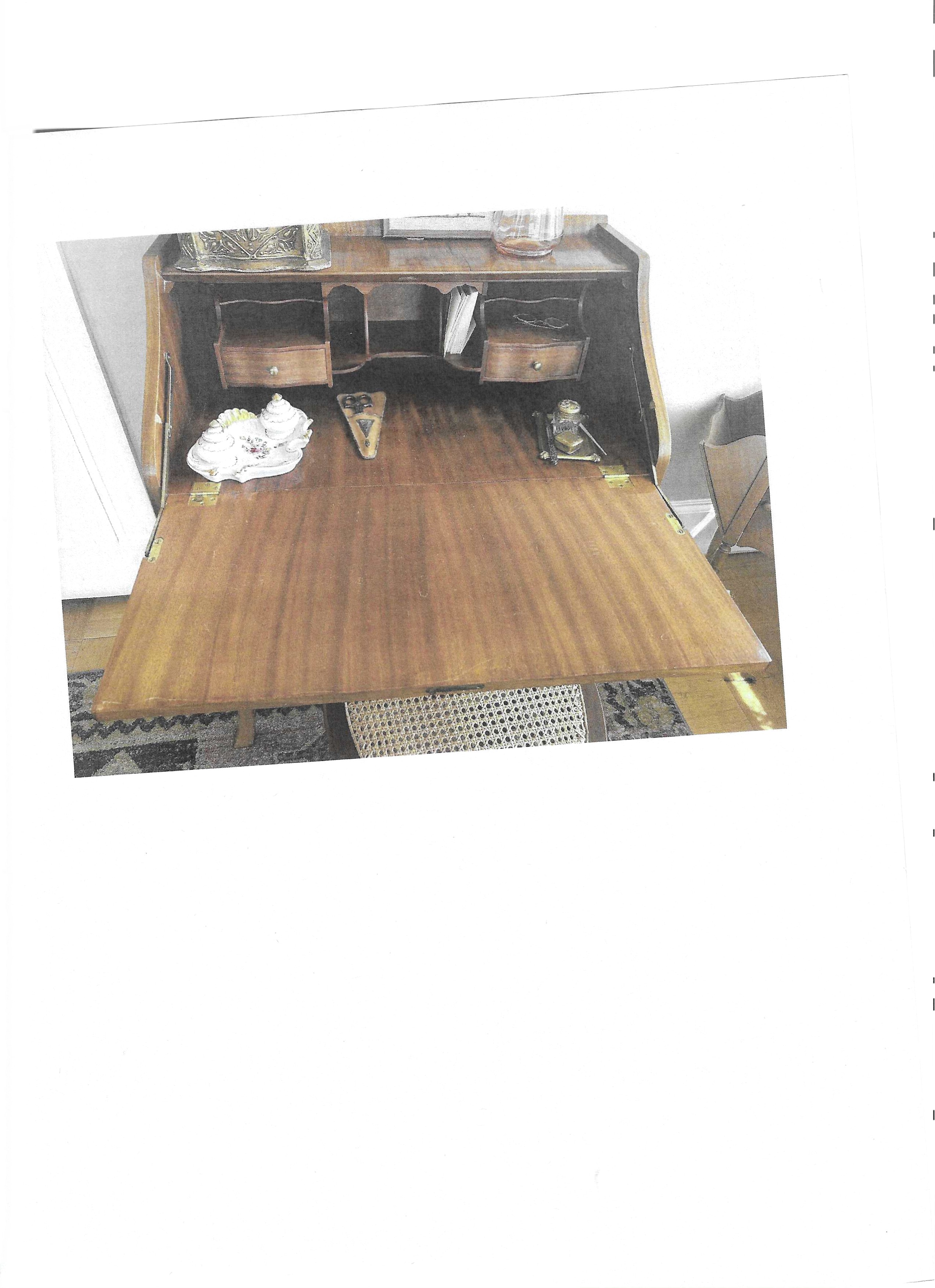 Floras desk 2.jpg