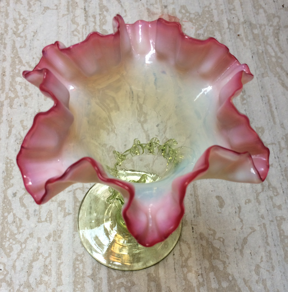 fluted vase1 rim.png