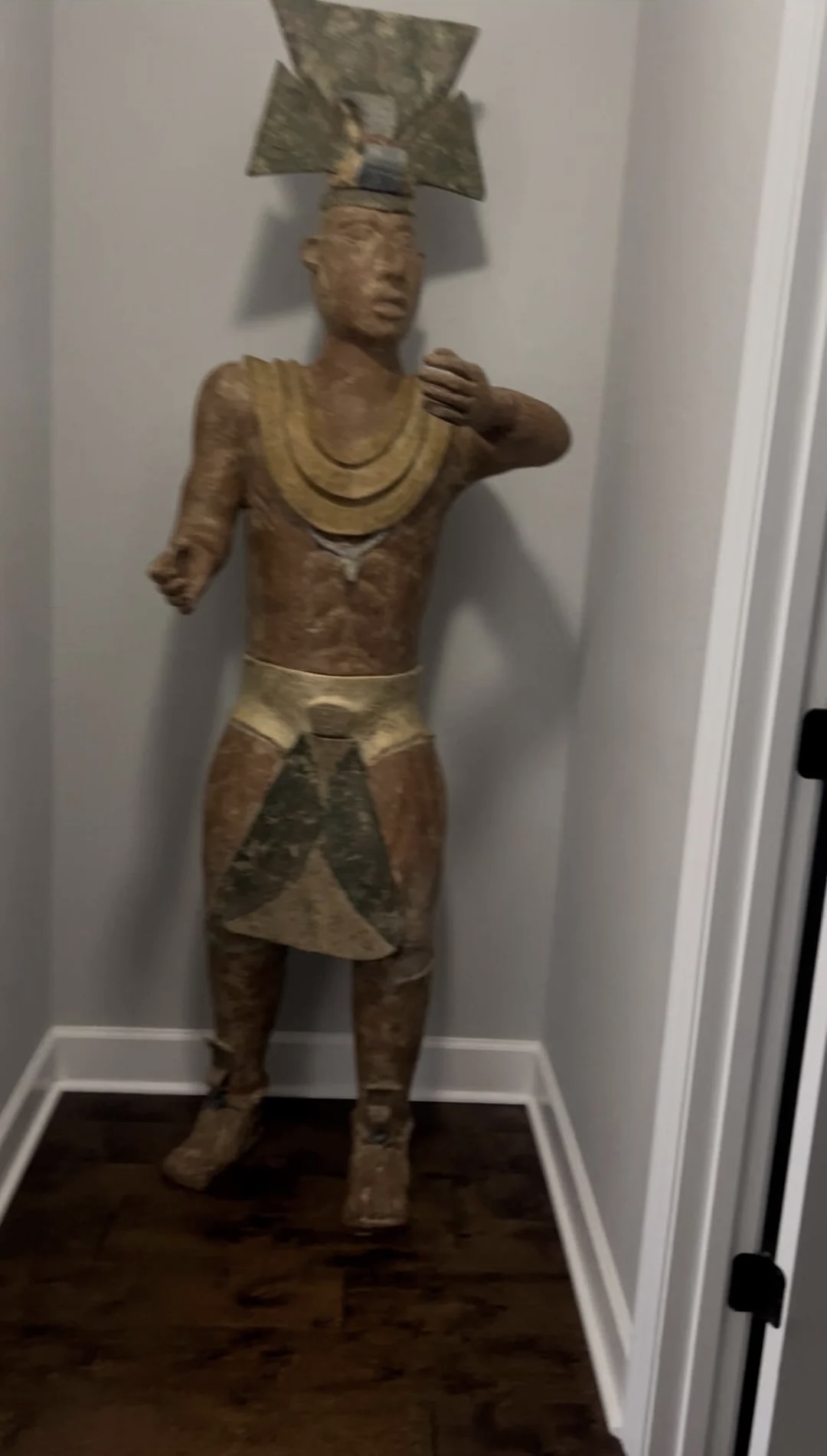 found-in-uncles-estate-florida-united-states-v0-nd9qquikivxf1.jpeg.jpeg