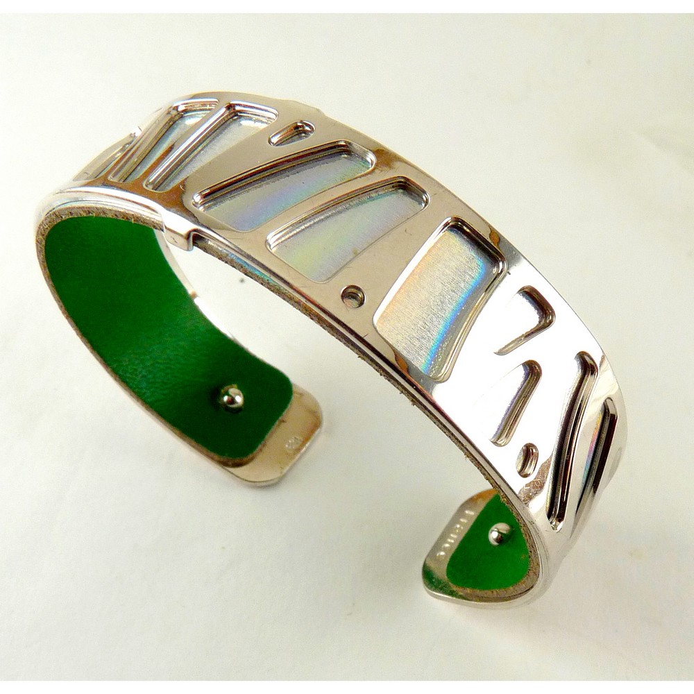 French_hologram_cuff_brac_4S.jpg