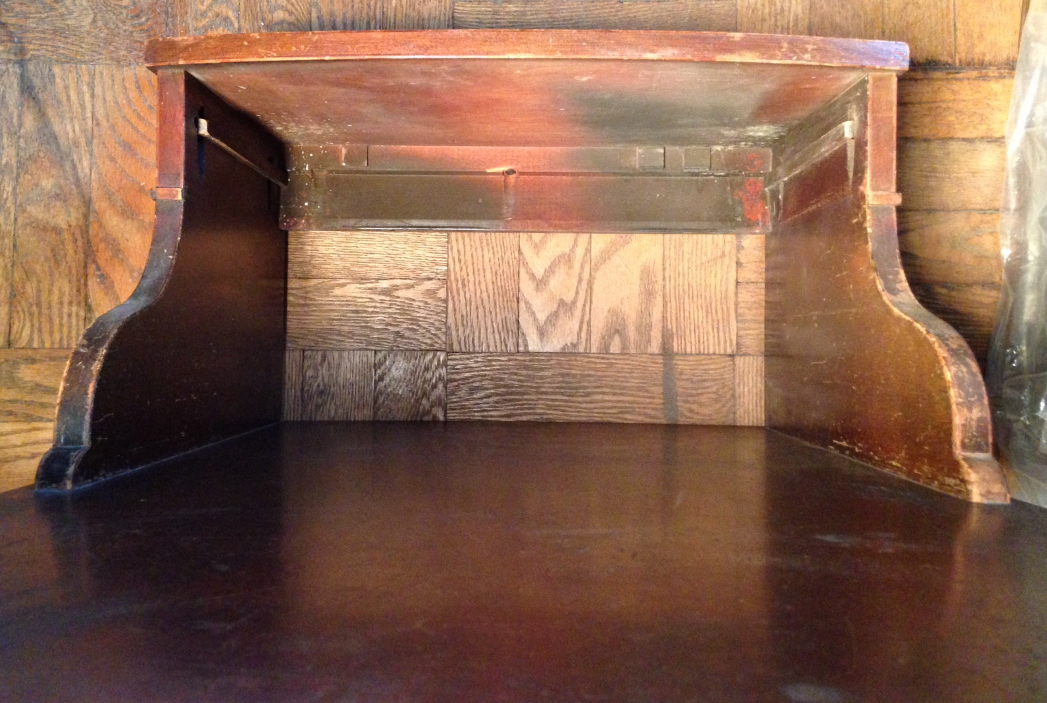 Antique End Table ID? Antiques Board