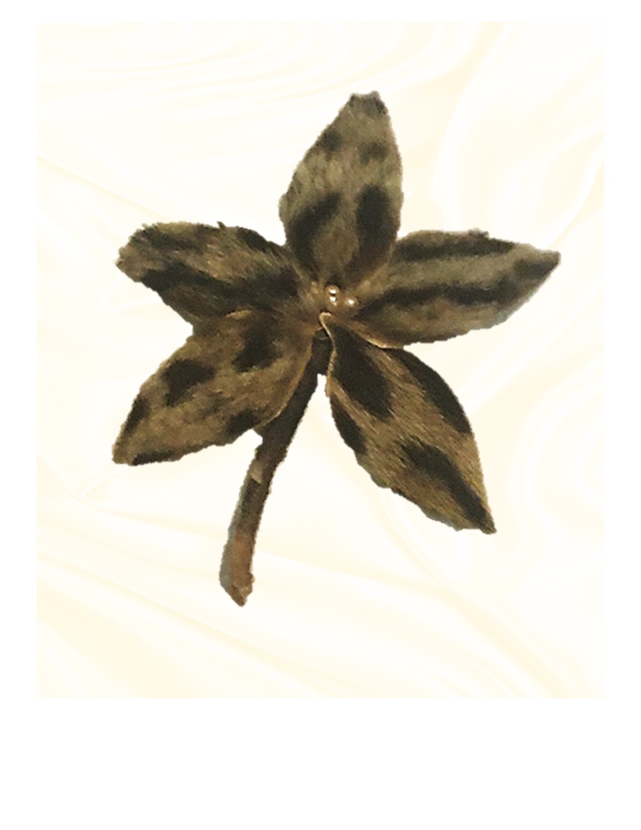 fur flower brooch 2.jpg