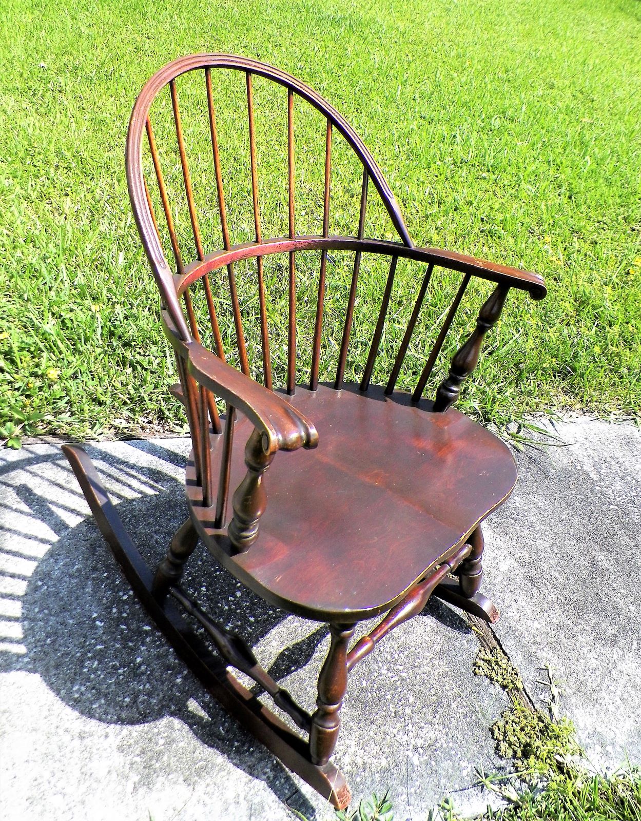 FURNITURE CHAIR ROCKING CHAIR WINDSOR BOW BACK 1A_AAZZ.JPG