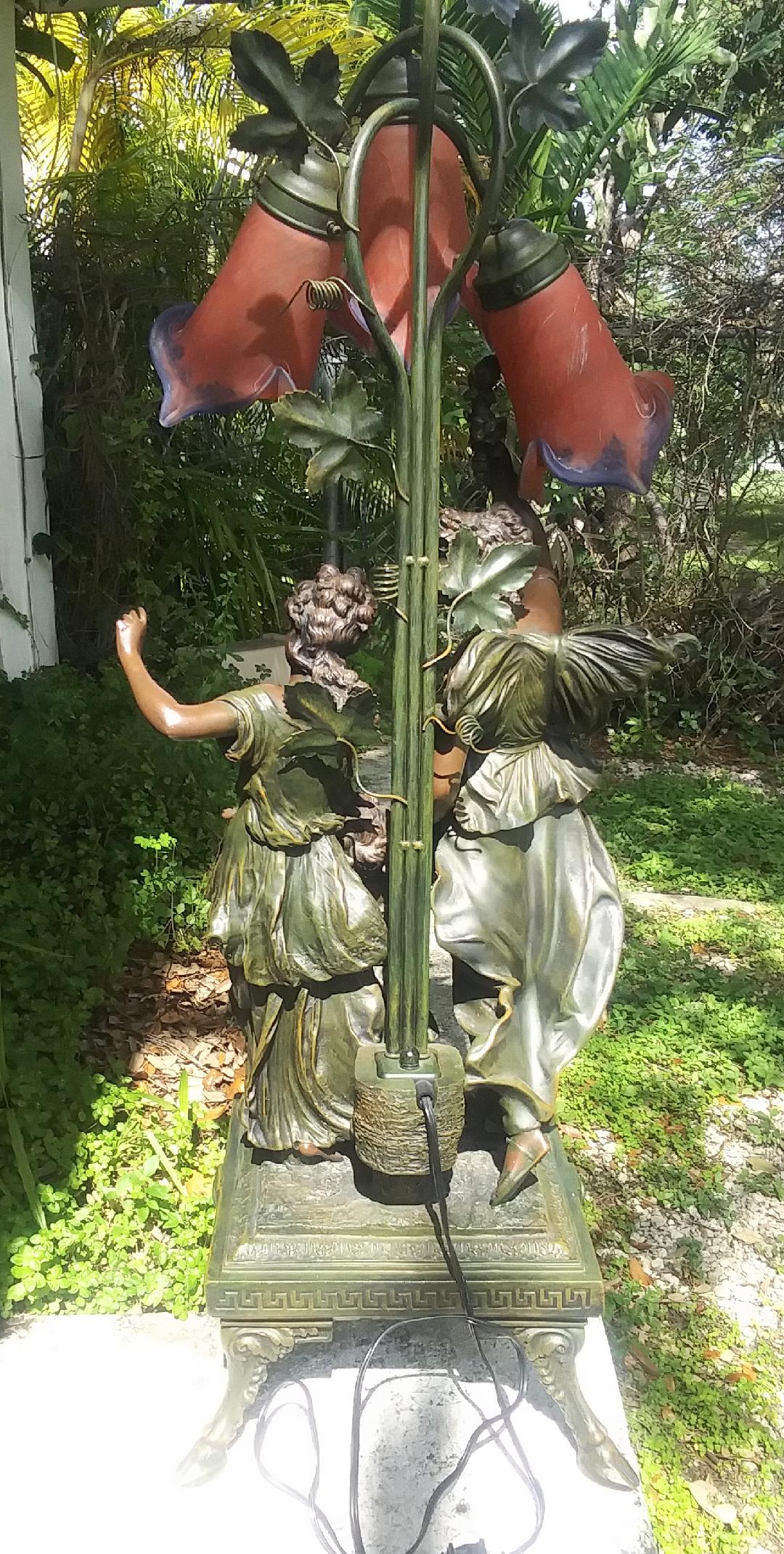 FURNITURE LAMP FIGURAL ART D FRANCE 2AA.jpg