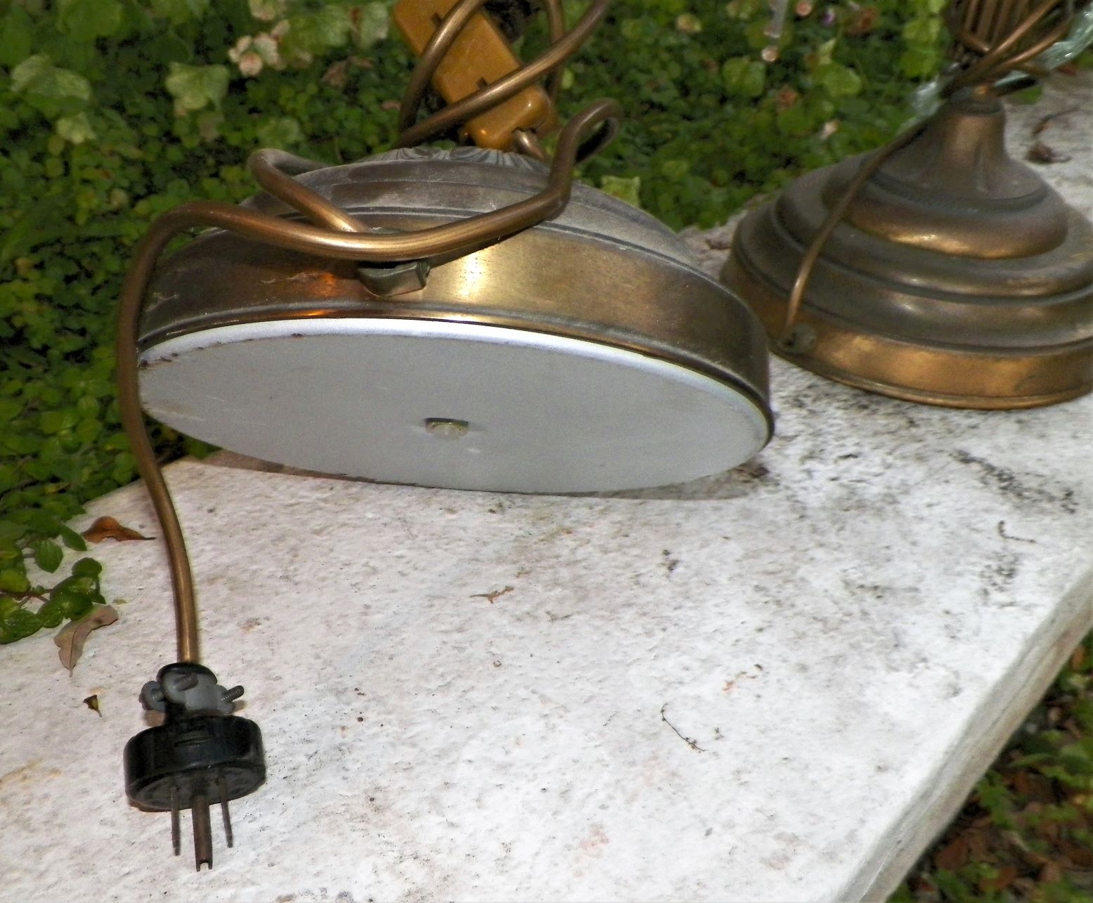 FURNITURE LAMP GERMANY PAIR GLASS CRYSTALS 4AAZZZ.jpg