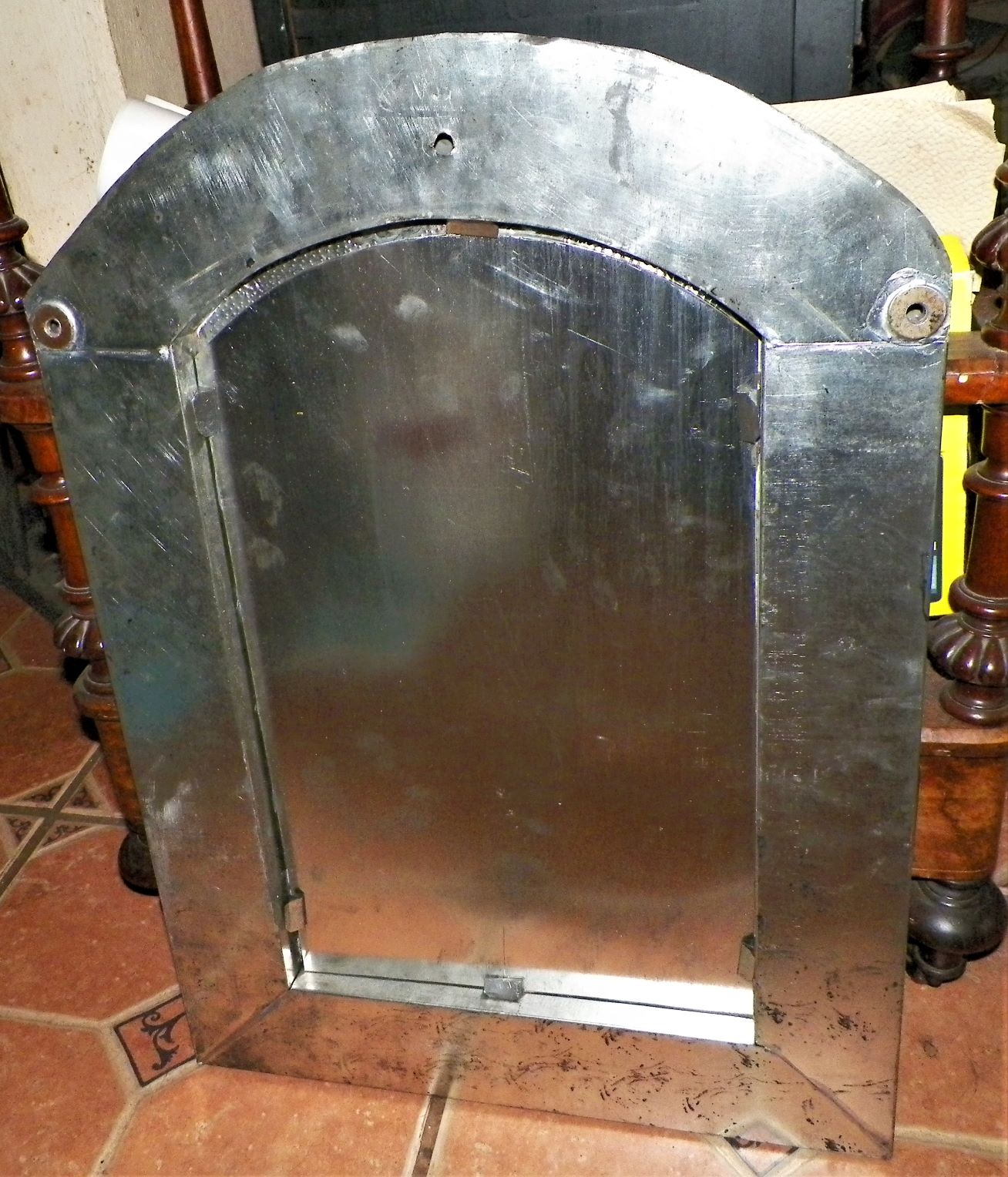 FURNITURE MIRROR ALUMINUM WITH DESIGNS & DOORS 3AZ.jpg