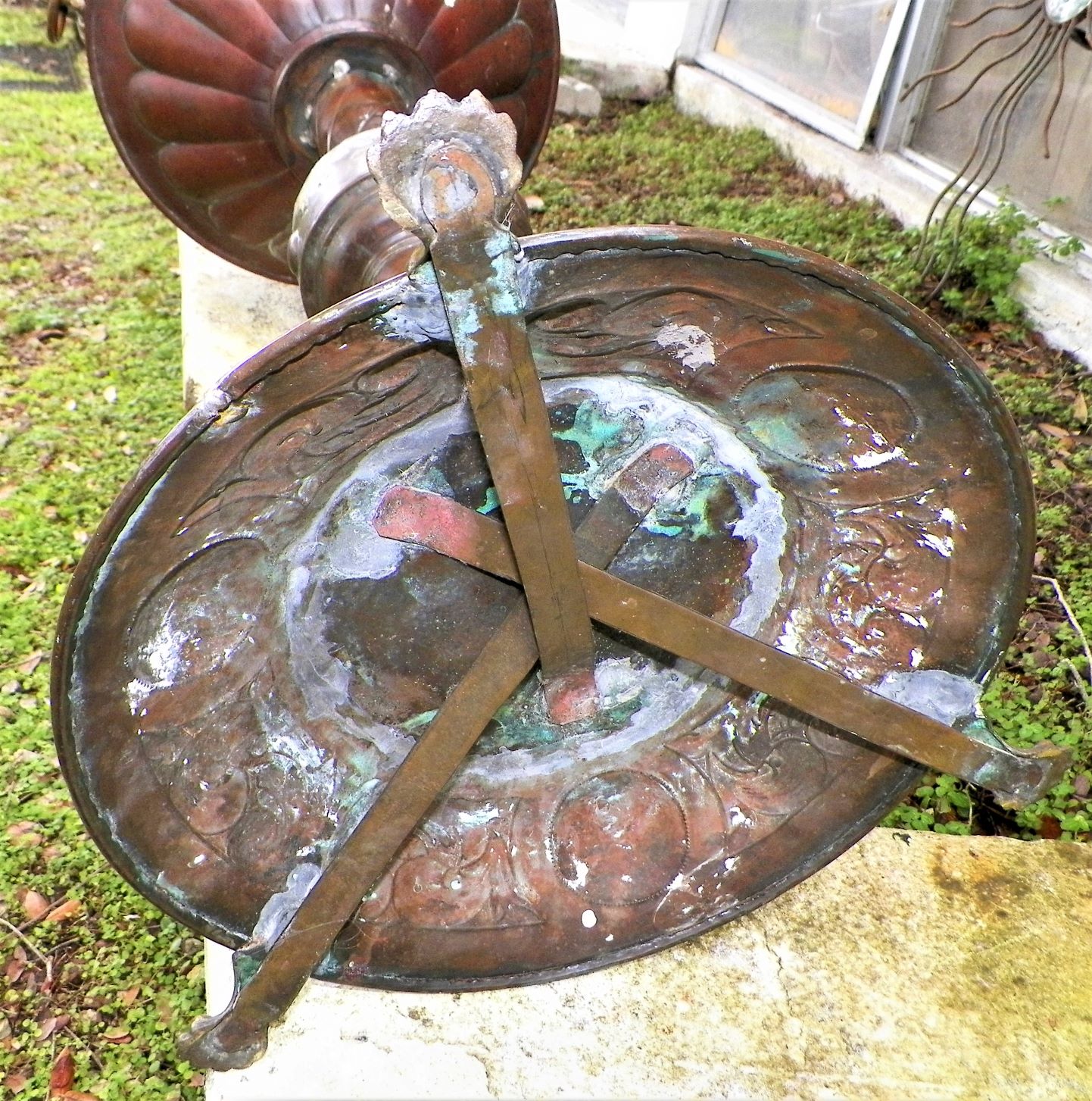 FURNITURE PLANT STAND BRASS COPPER 5AA.JPG